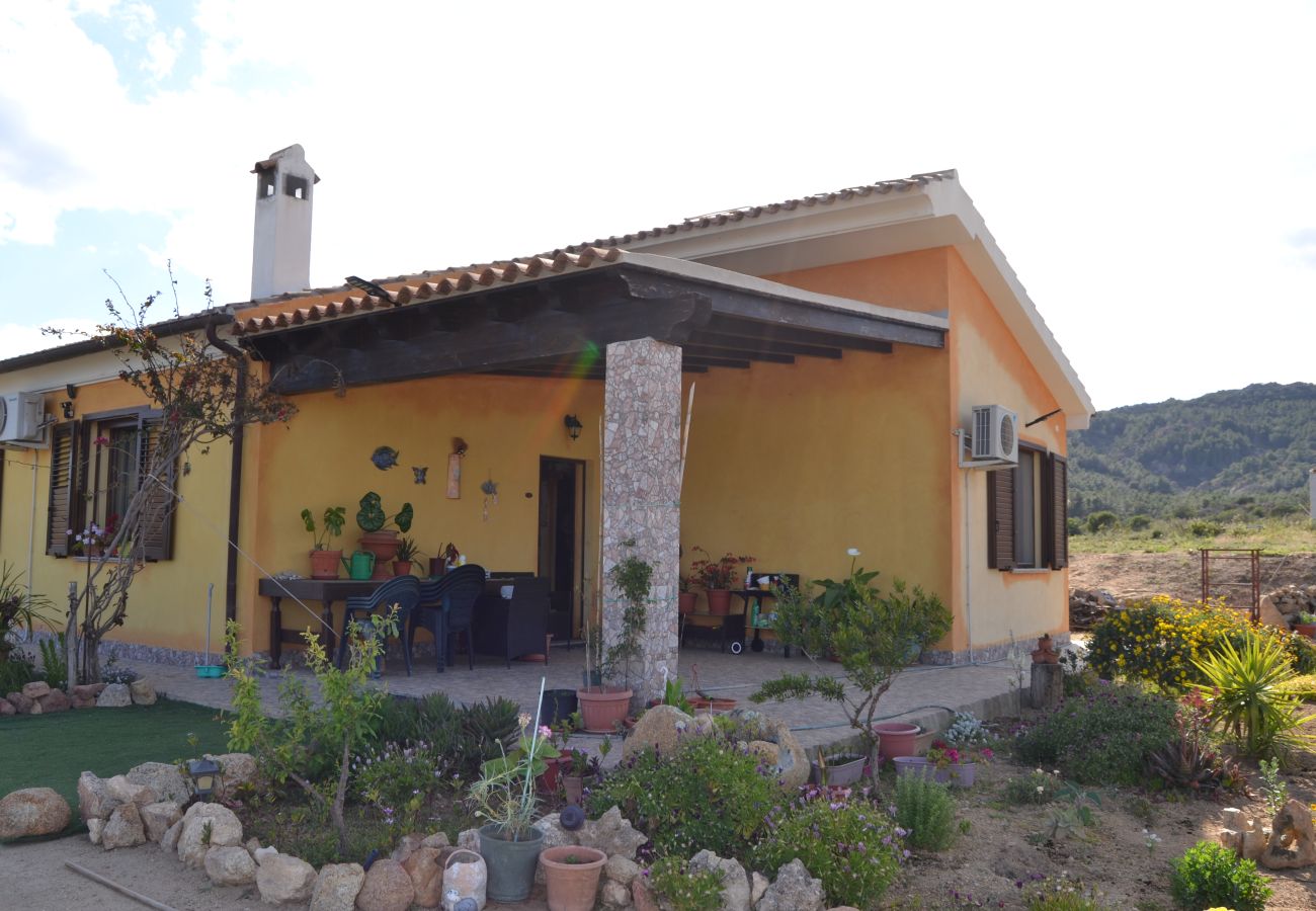 Ferienhaus in Cala Ginepro - House with 3 bedrooms Bidderosa